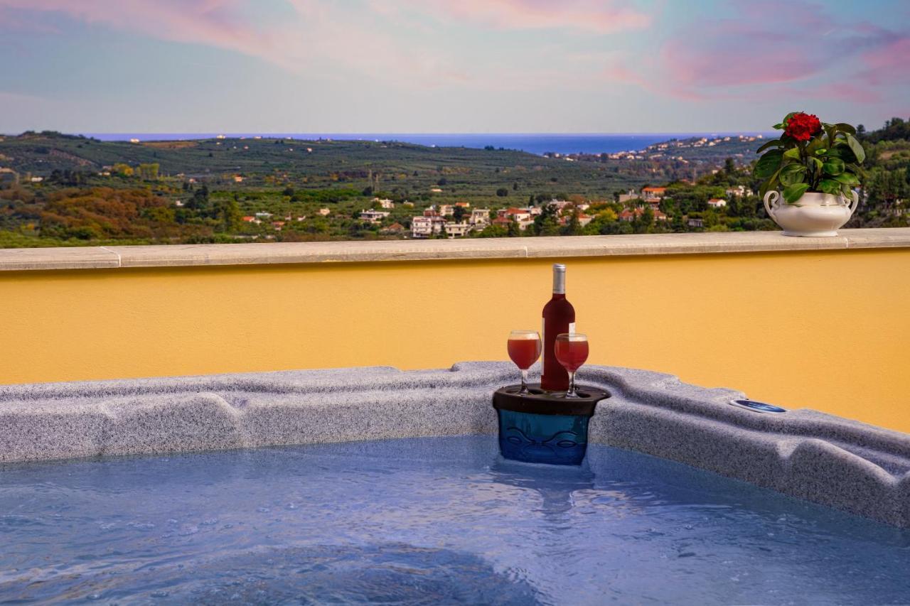 Villa Erontas - Private Heated Jacuzzi Makhairoi ภายนอก รูปภาพ